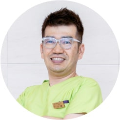 院長 只腰 哲章